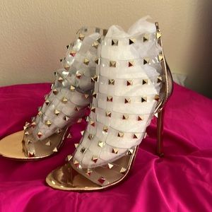 Sexy rose gold studded heels new with the tags and box included